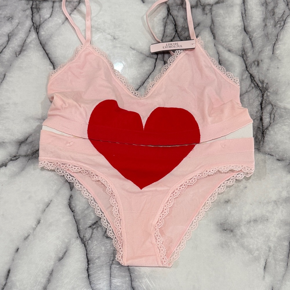 Victoria’s Secret Pink and Red Heart Bralette Set Size Small
